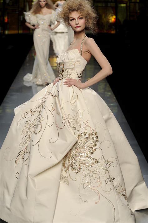 dior haute couture wedding dress